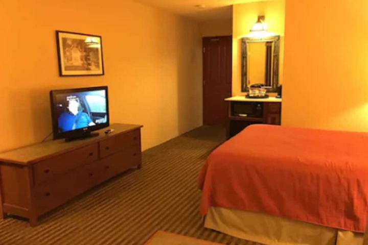 Room 16 of 37