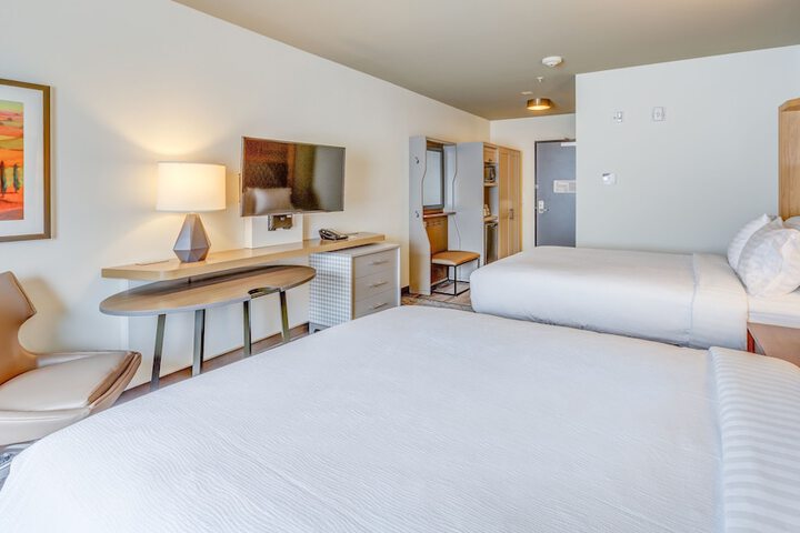 Holiday Inn & Suites Bellingham by IHG