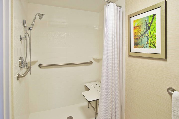Room 12 of 20