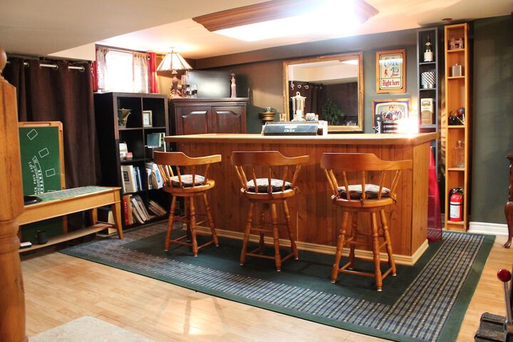 Lounge 43 of 51