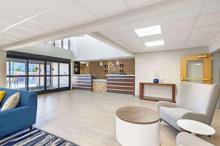 Comfort Suites Northside Hospital Gwinnett