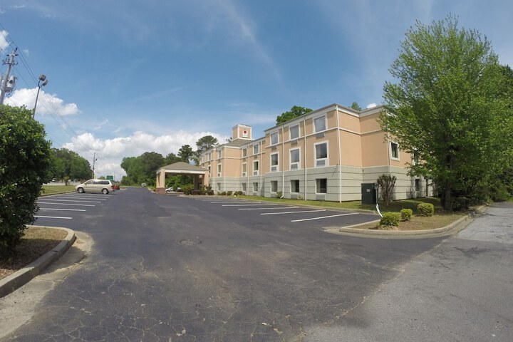 Hotel 7 of 50