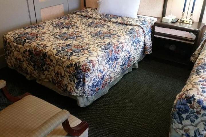 A Voyageurs Guest House