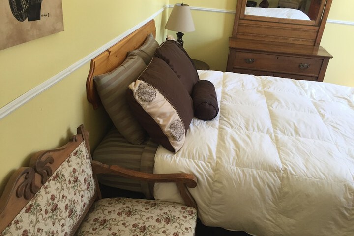 Room 47 of 92