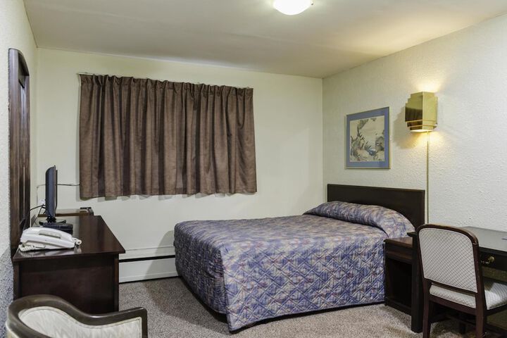 Room 9 of 44