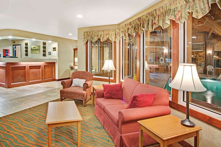 Hotel Interior 4 of 17