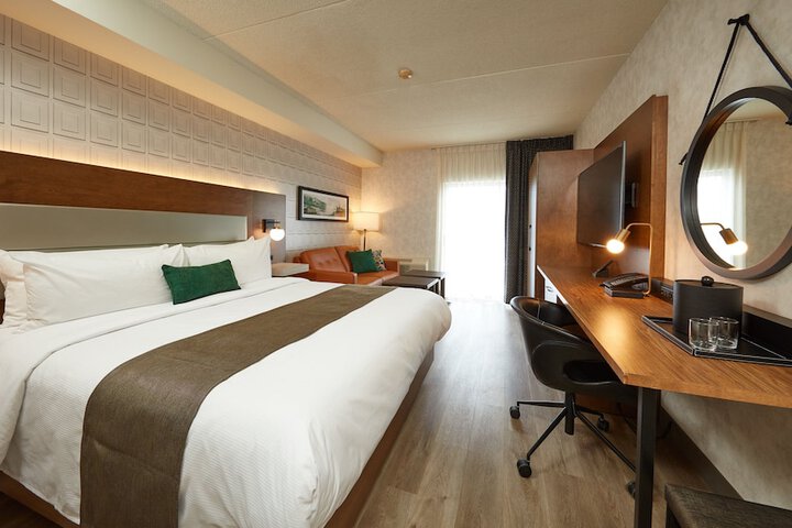 Room 43 of 72