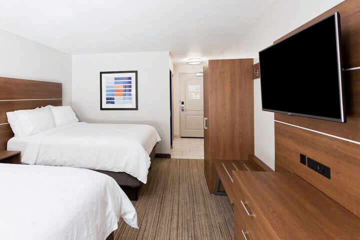 Room 27 of 54