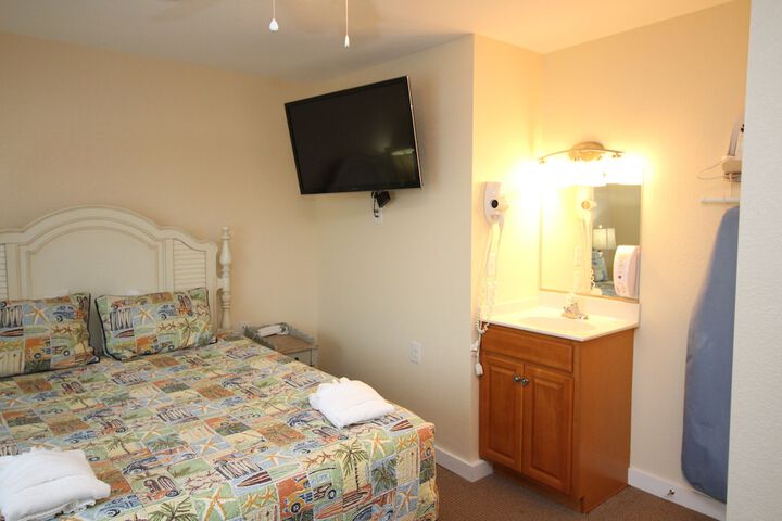 Fin n Feather Waterside Inn by Kees Vacations