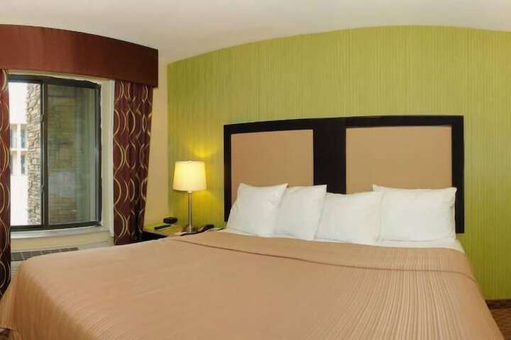 Room 12 of 42