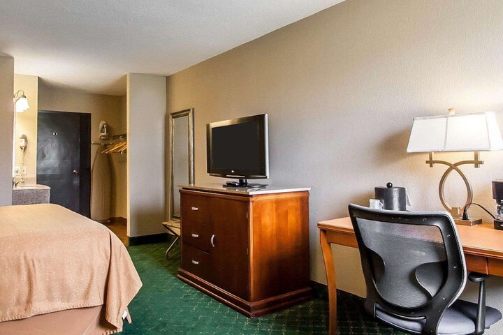 Quality Inn Cairo I-57
