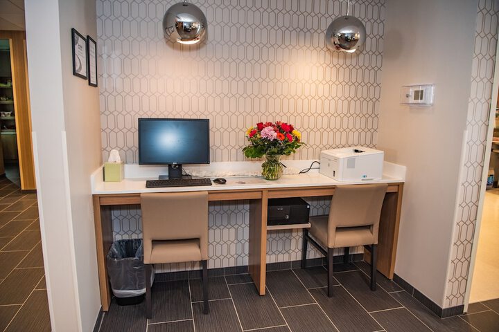 Business Center 66 of 69