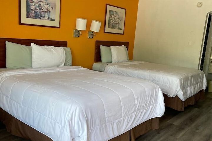 Room 16 of 29