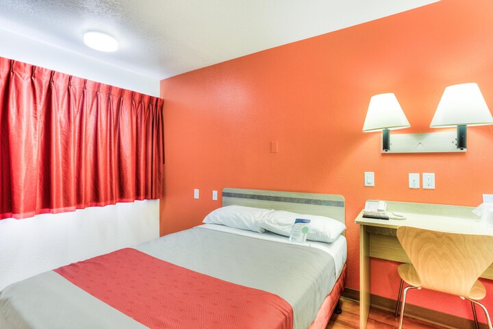 Motel 6 Tigard OR - Portland South - Lake Oswego