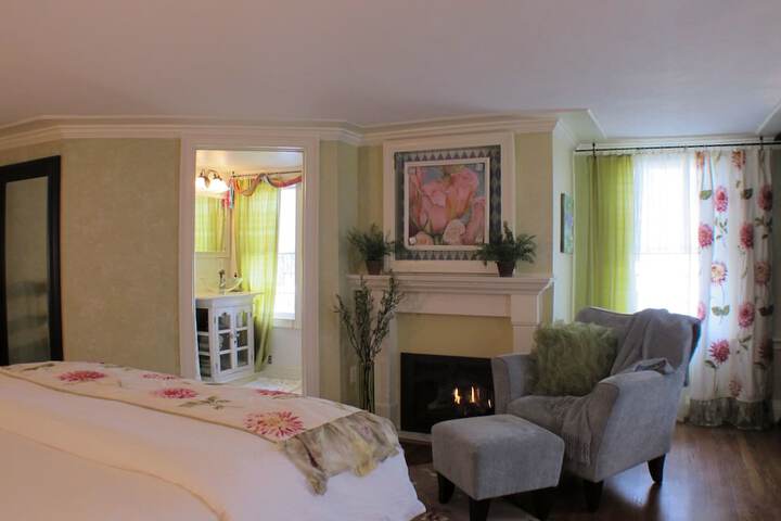 Room 16 of 49