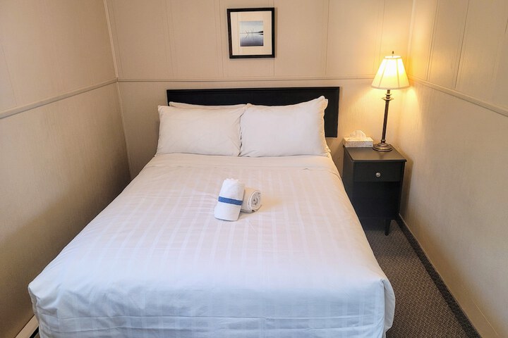 Room 56 of 83