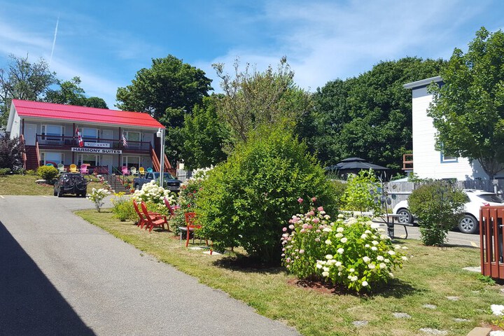 Harmony B & B & Suites