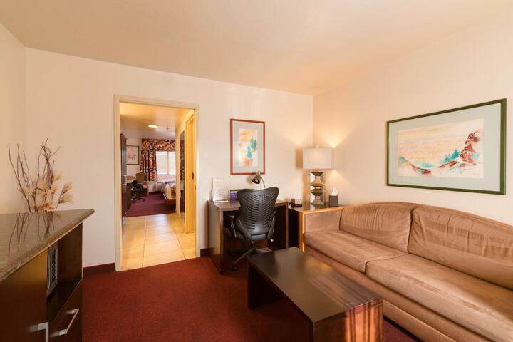 Room 28 of 54