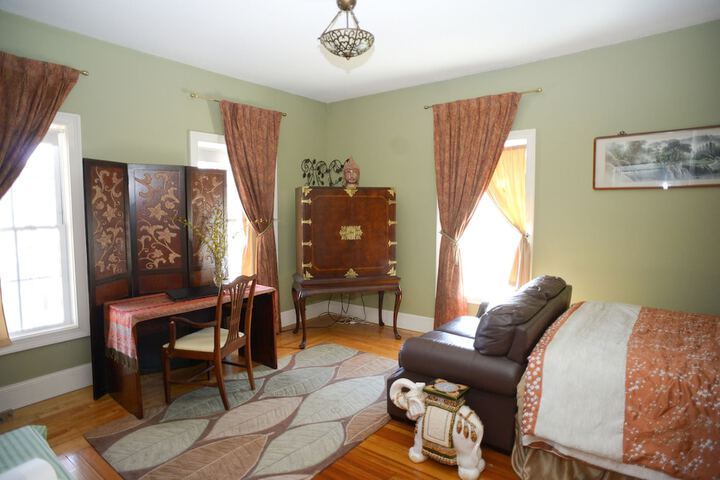 Room 16 of 73