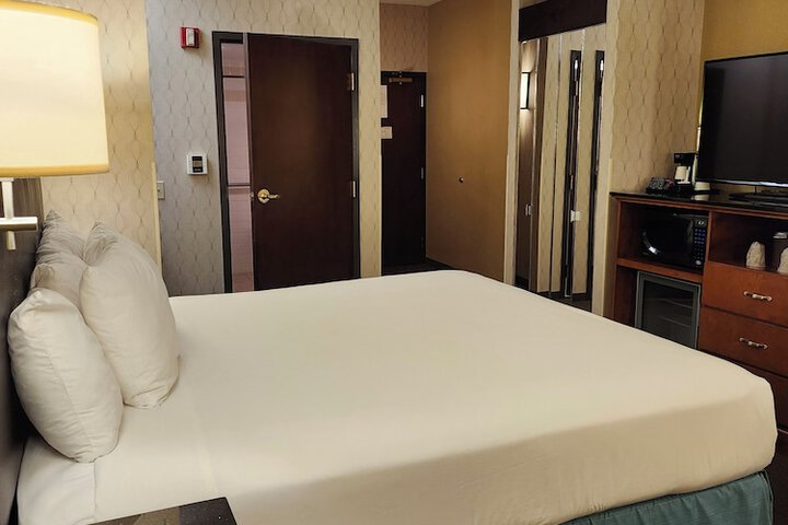 Heritage Inn Suites Houston / Sugar Land Trademark by Wyndham