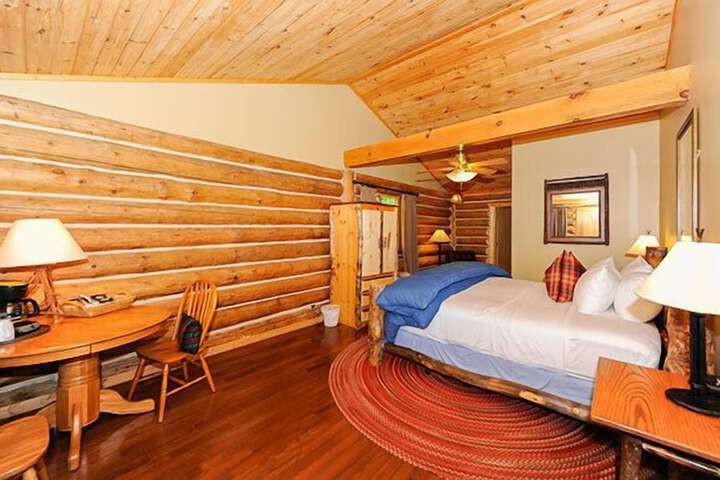 Dancing Bear Lodge