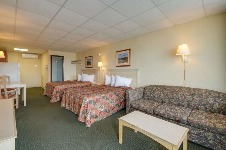 Room 25 of 37
