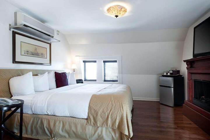 Room 21 of 27