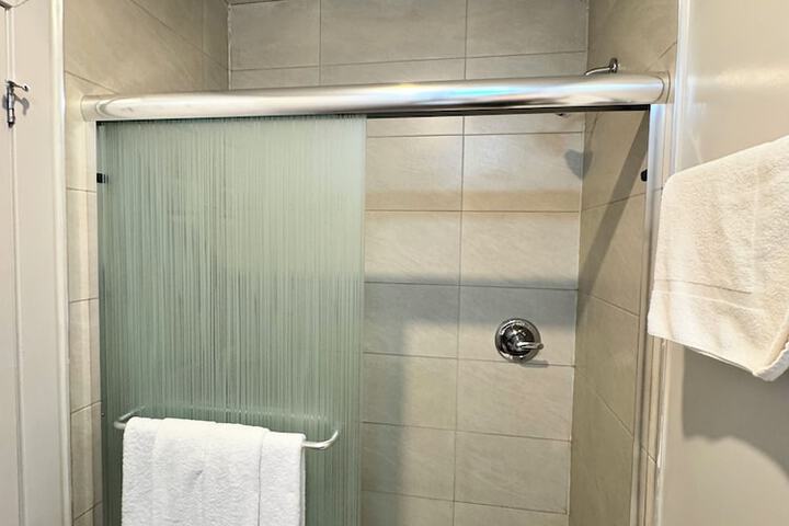 Big Bird Inn Wawa SureStay Collection by Best Western