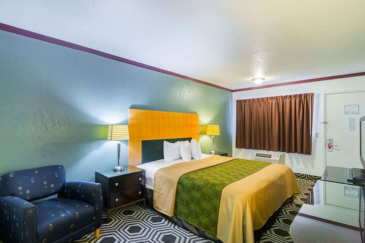 Room 20 of 31