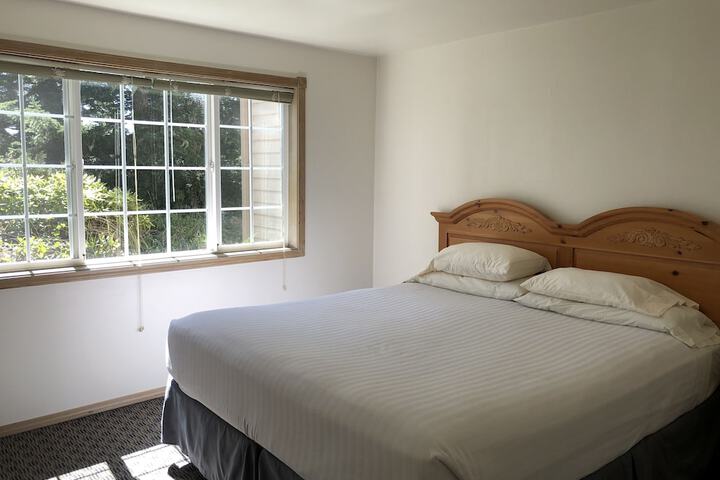 Room 25 of 54
