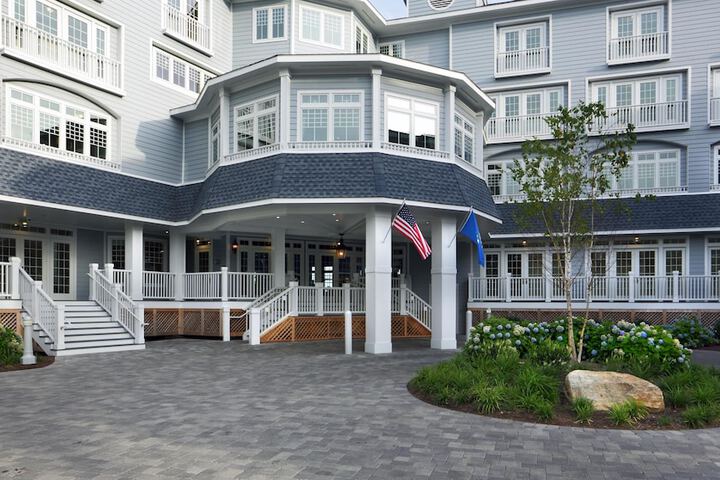 Madison Beach Hotel