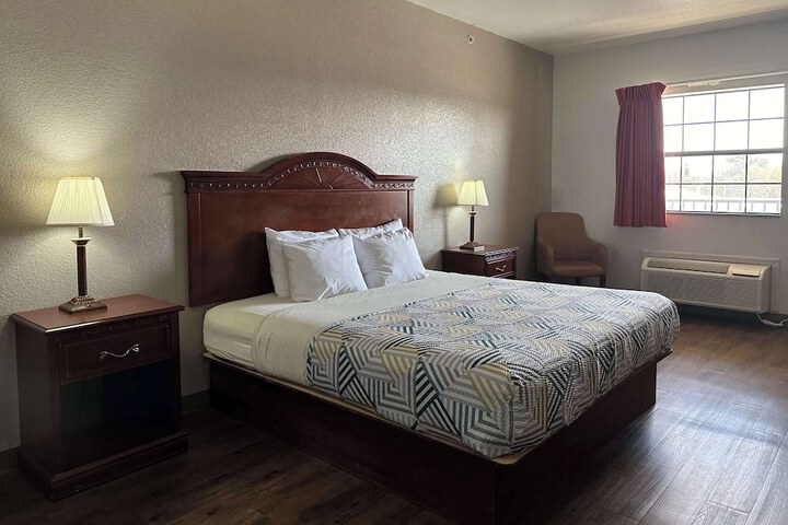 Motel 6 Atoka OK