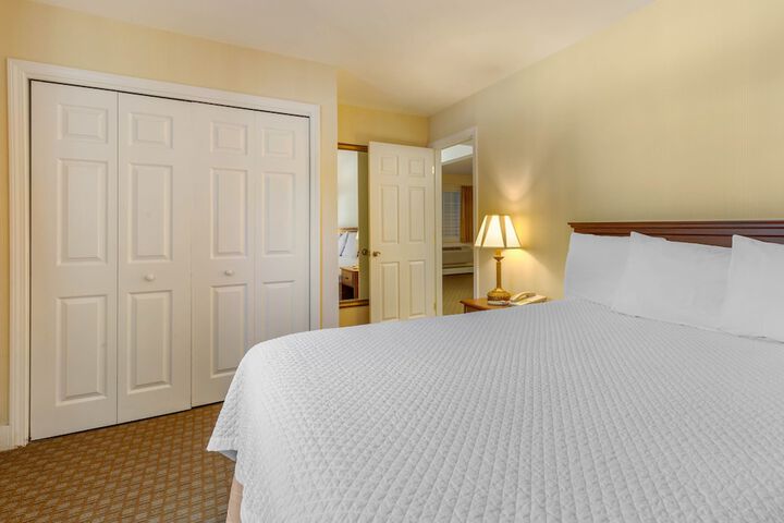 Room 17 of 53
