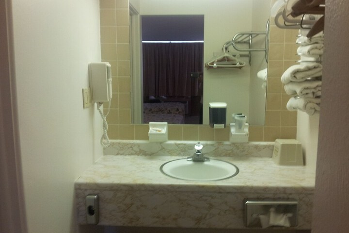 Room 12 of 17