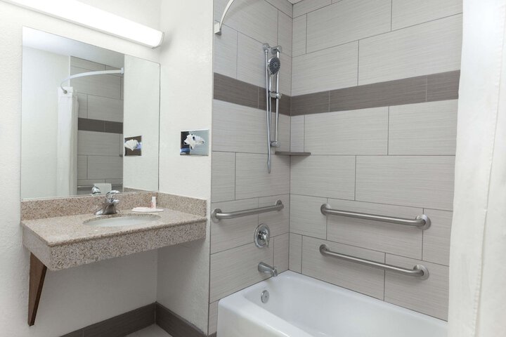 Super 8 by Wyndham Flagstaff