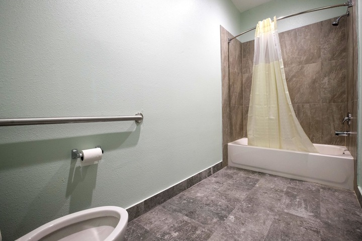 Room 15 of 23