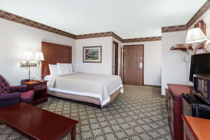 Room 10 of 45