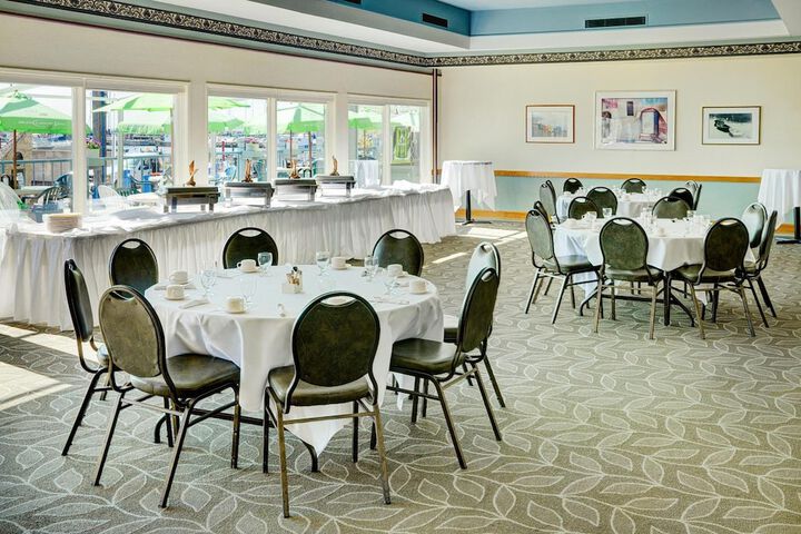 Lakeview Gimli Resort & Conference
