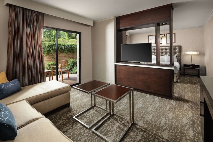 Room 37 of 60