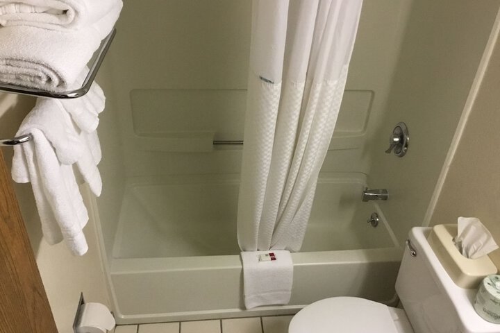 Room 16 of 27