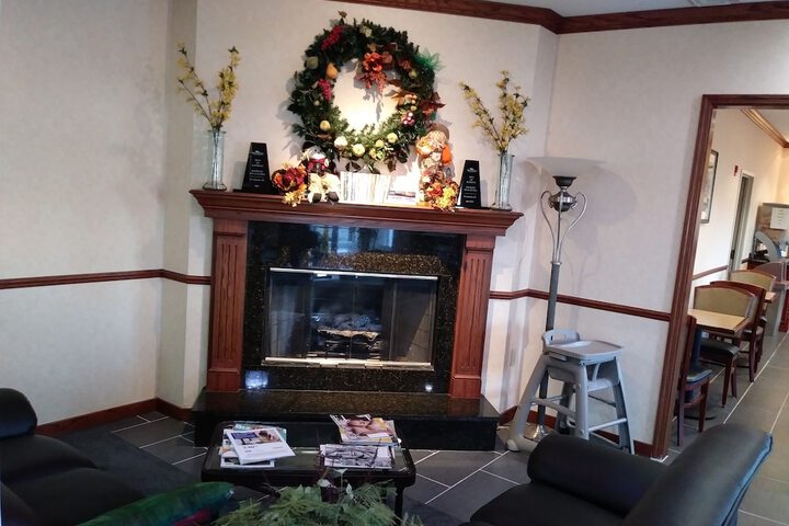 Baymont by Wyndham Waterford / Burlington WI