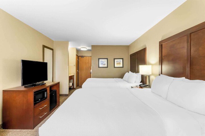 Room 30 of 66