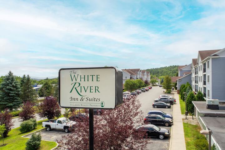 White River Inn and Suites