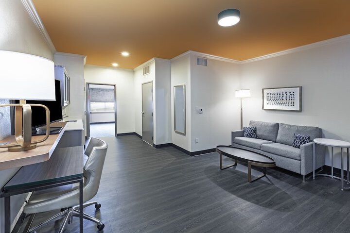 Room 18 of 51