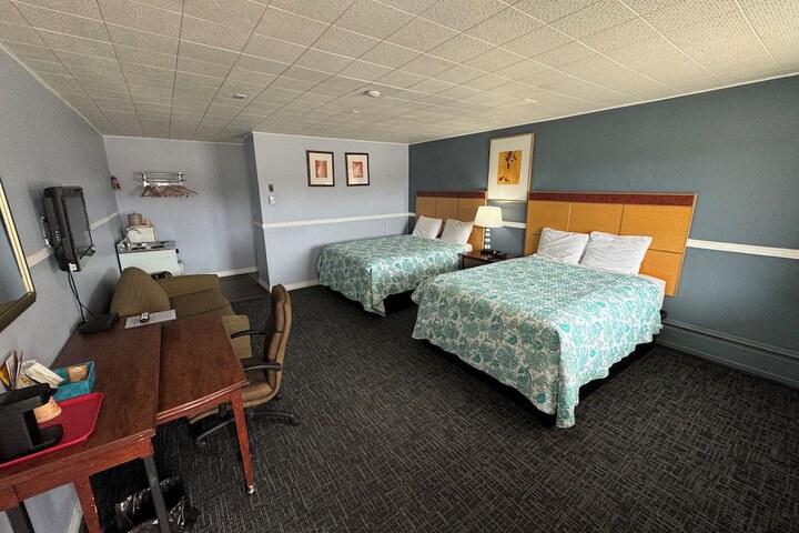 Room 19 of 28