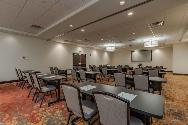 Ballroom/Hall 58 of 61