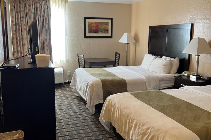 Room 16 of 41