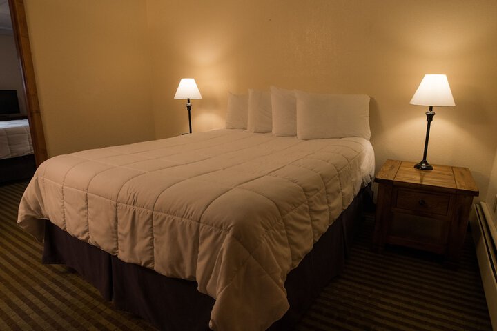 Silver Moon Inn