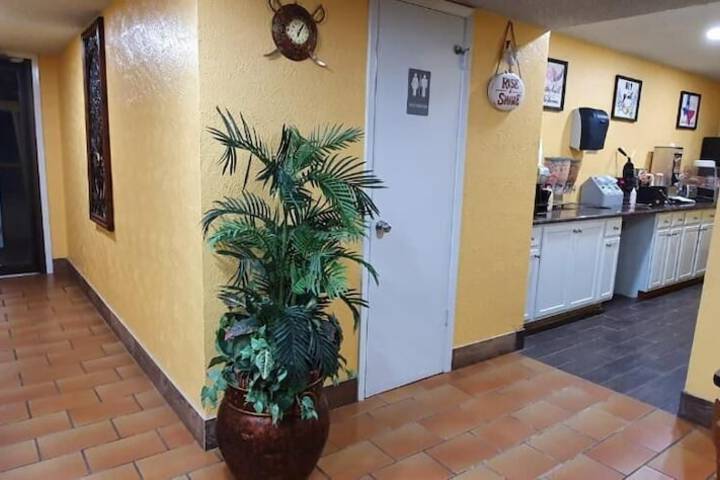 Chaparral Motel