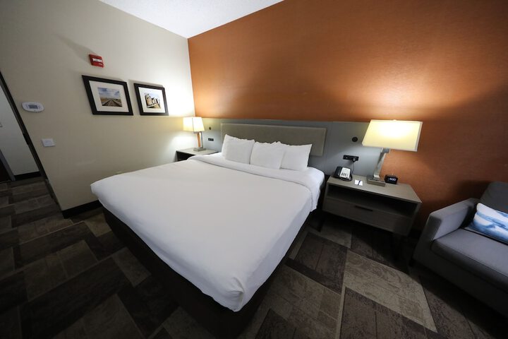 Comfort Inn & Suites Hutchinson